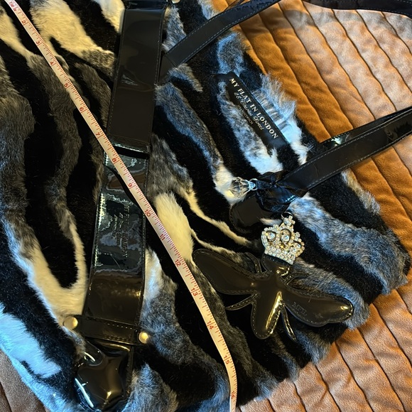 My Flat In London 🦓 Fur Zebra Tote purse - Picture 5 of 14